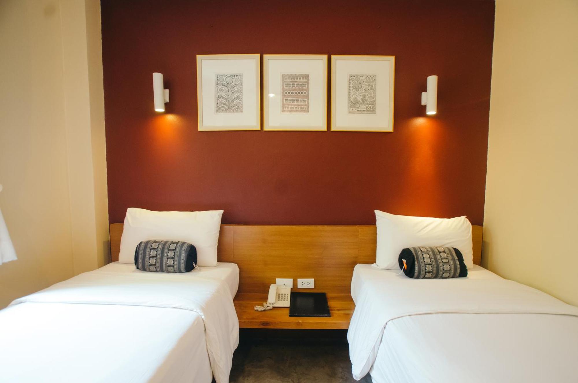 Lilu Pai Hotel Luaran gambar