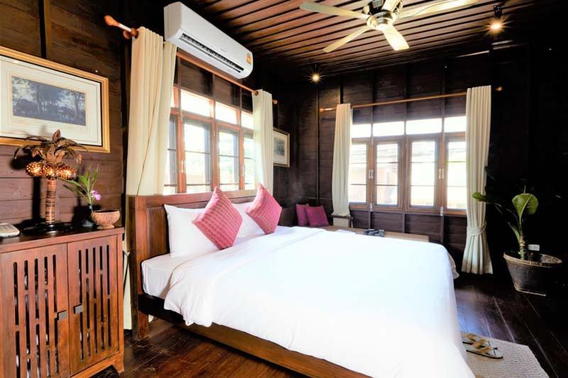 Lilu Pai Hotel Luaran gambar