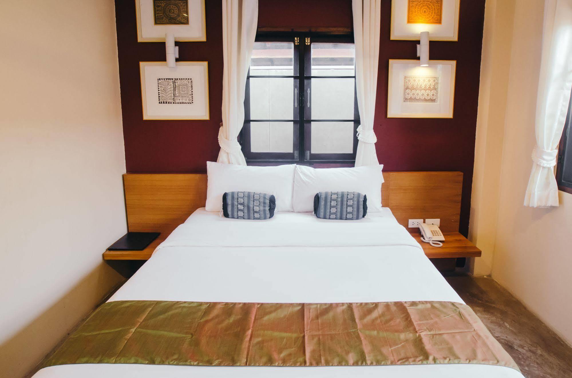Lilu Pai Hotel Luaran gambar
