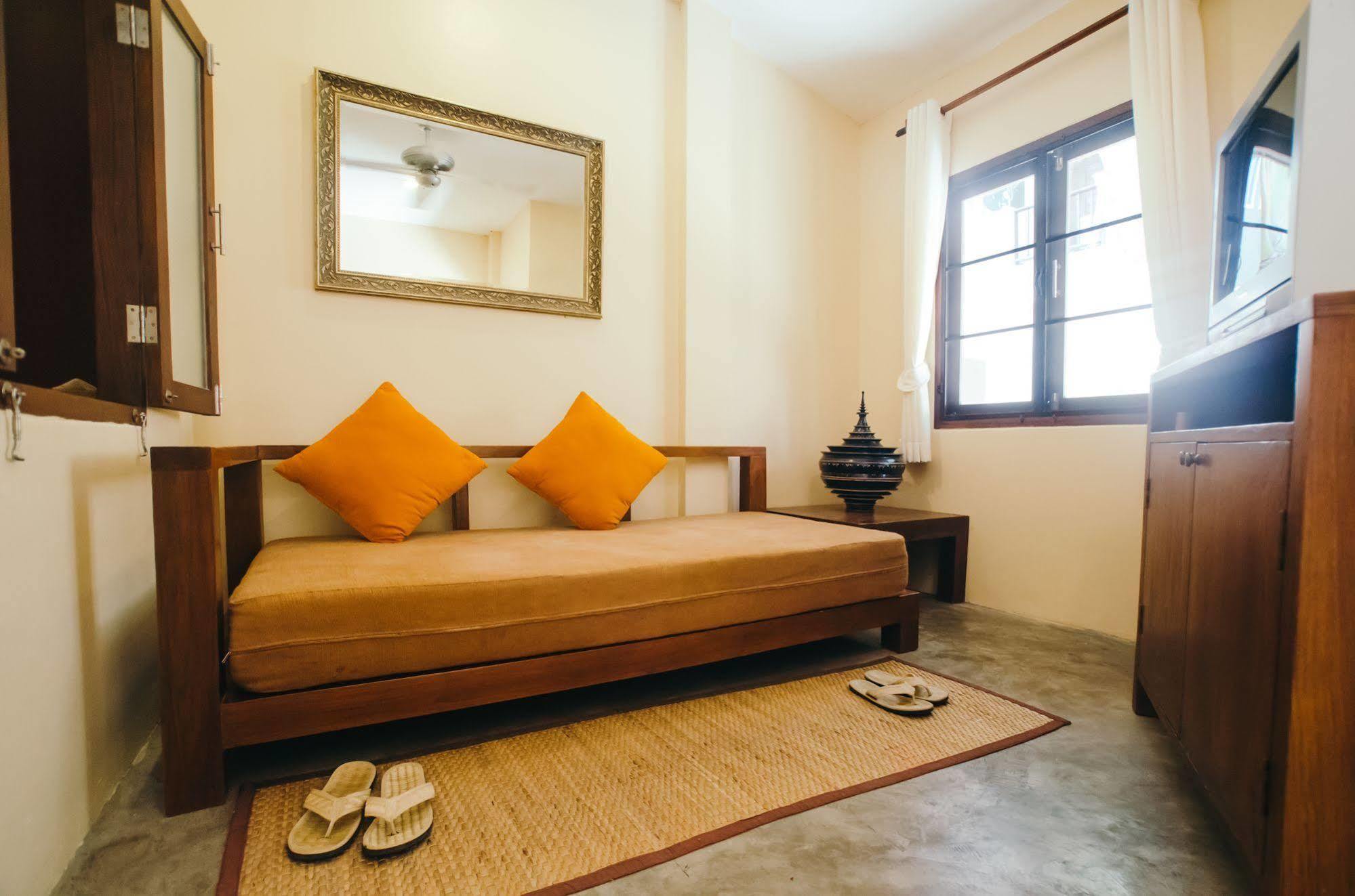 Lilu Pai Hotel Luaran gambar