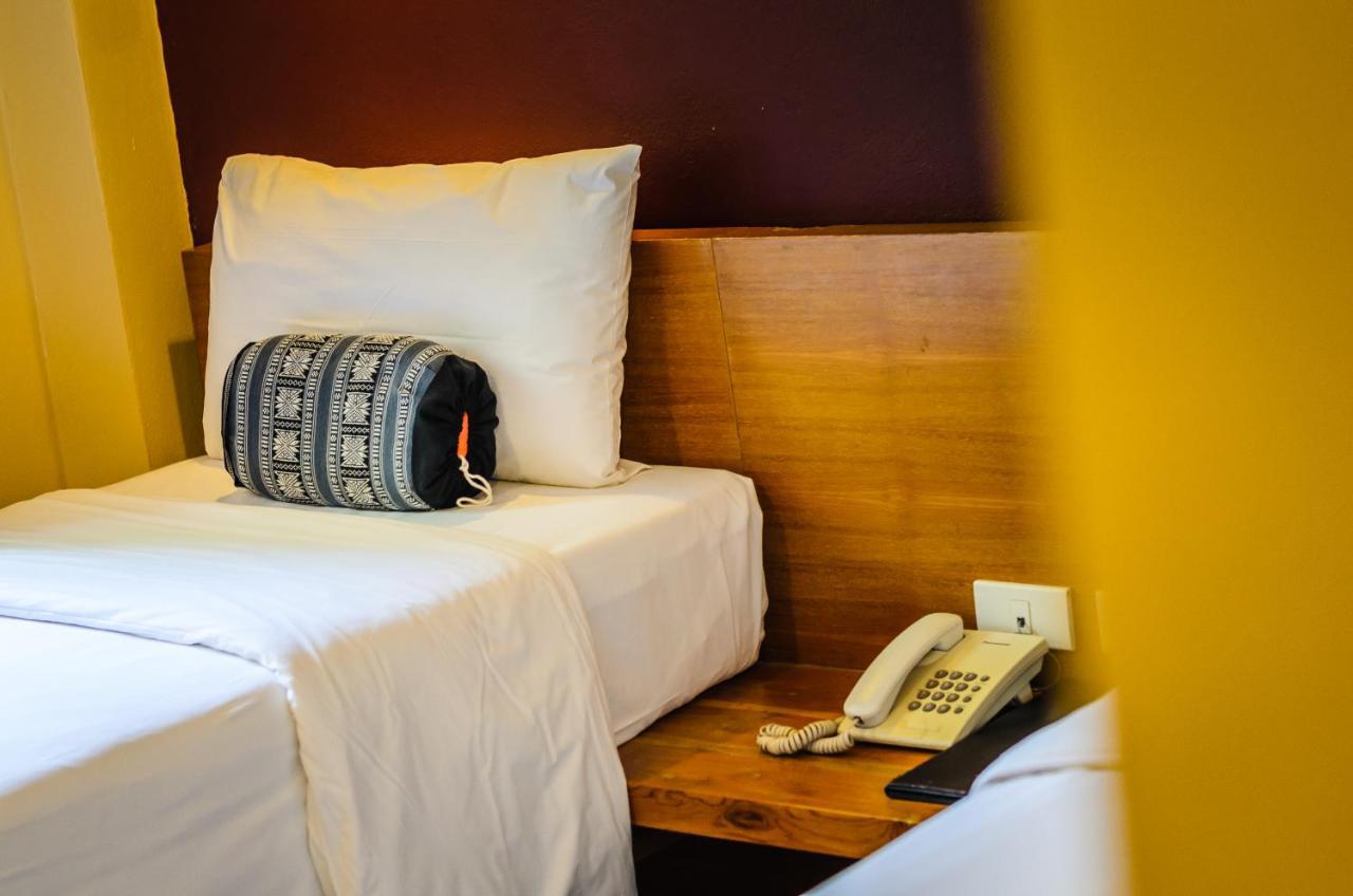 Lilu Pai Hotel Luaran gambar